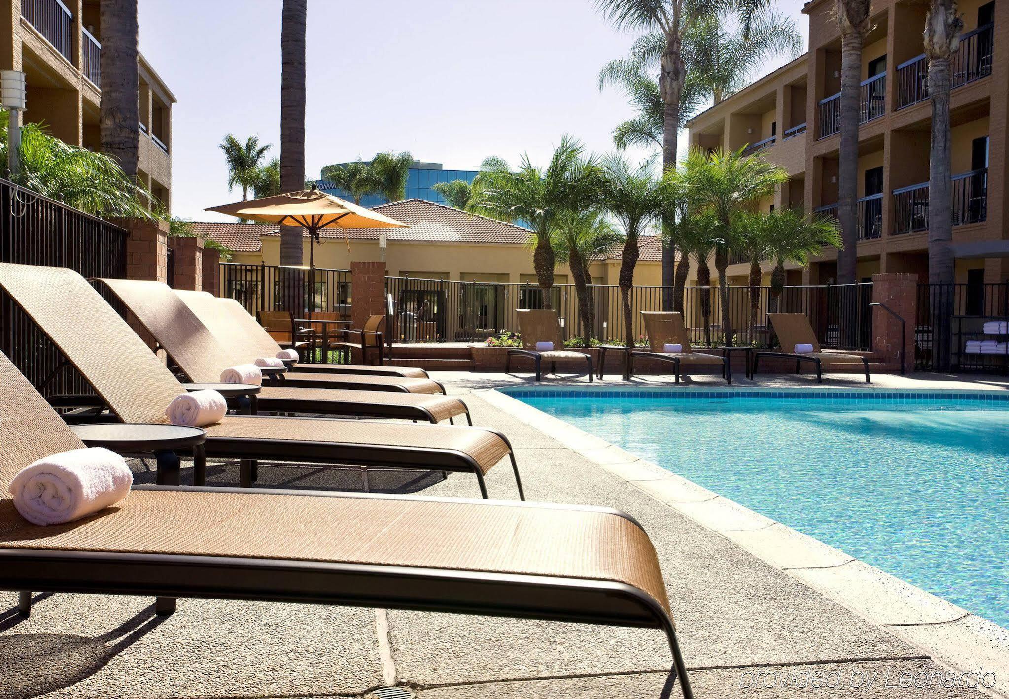Courtyard By Marriott San Diego Sorrento Valley Exterior foto